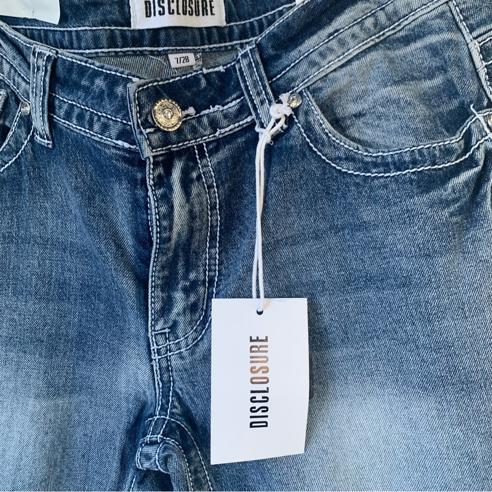 Disclosure Ladies (Size 7 - NWT) Bootcut Blue Jeans